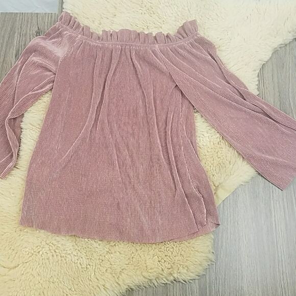J.O.A. rose pink pleated loose fitting top w/ruffled collar XS. - Picture 4 of 4